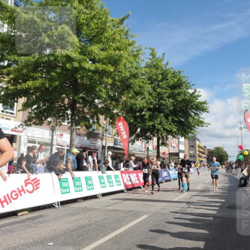 15.09.2024 - PSD Bank Halbmarathon Miley Keyser http://msf.ph/oto/7063761 15.09.2024 12:13:27 Ziel 1982, 2050, 2064, 2099, 2100, 2148, 2178, 2203, 3043, 3044, 3497, 3534 meine-sportfotos.de