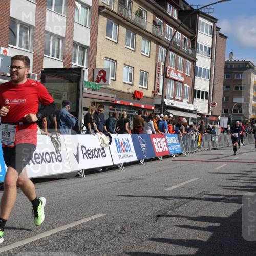 15.09.2024 - PSD Bank Halbmarathon Michael Strokosch http://msf.ph/oto/7063762 15.09.2024 11:52:52 Ziel 1188, 1416, 1511, 1543, 1573, 1676, 1754, 1808, 1811, 1907, 2130, 2174, 2553, 2663, 2741, 2744 meine-sportfotos.de