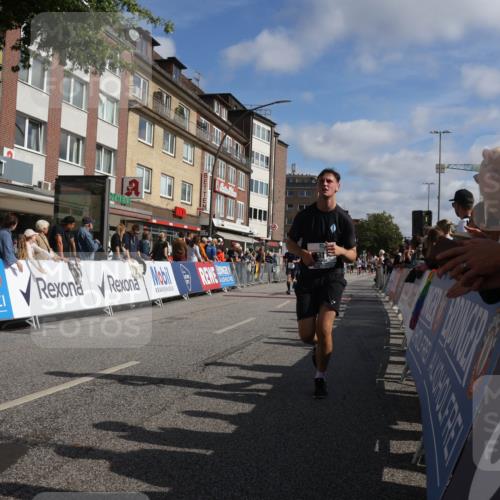 15.09.2024 - PSD Bank Halbmarathon Michael Strokosch http://msf.ph/oto/7063771 15.09.2024 11:52:53 Ziel 1188, 1510, 1511, 1543, 1573, 1676, 1754, 1808, 1811, 1907, 2130, 2174, 2553, 2663, 2741, 2744 meine-sportfotos.de