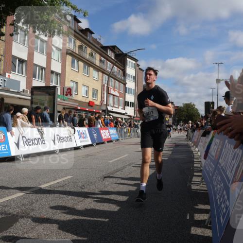 15.09.2024 - PSD Bank Halbmarathon Michael Strokosch http://msf.ph/oto/7063773 15.09.2024 11:52:53 Ziel 1188, 1510, 1511, 1543, 1573, 1676, 1754, 1808, 1811, 1907, 2130, 2174, 2553, 2663, 2741, 2744 meine-sportfotos.de