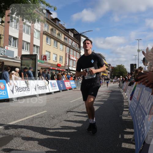 15.09.2024 - PSD Bank Halbmarathon Michael Strokosch http://msf.ph/oto/7063775 15.09.2024 11:52:53 Ziel 1188, 1510, 1511, 1543, 1573, 1676, 1754, 1808, 1811, 1907, 2130, 2174, 2553, 2663, 2741, 2744 meine-sportfotos.de