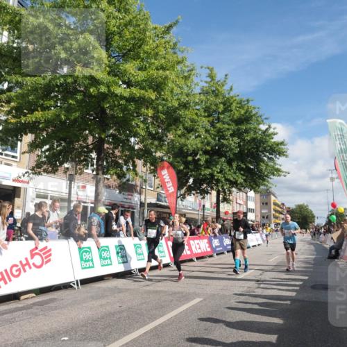 15.09.2024 - PSD Bank Halbmarathon Miley Keyser http://msf.ph/oto/7063778 15.09.2024 12:13:27 Ziel 1982, 2050, 2064, 2099, 2100, 2148, 2178, 2203, 3043, 3044, 3497, 3534 meine-sportfotos.de