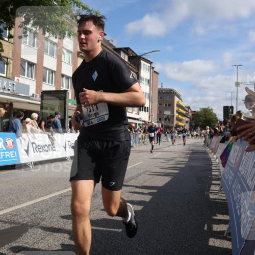 15.09.2024 - PSD Bank Halbmarathon Michael Strokosch http://msf.ph/oto/7063779 15.09.2024 11:52:54 Ziel 979, 1188, 1510, 1511, 1543, 1573, 1676, 1754, 1808, 1811, 1907, 2130, 2174, 2553, 2663, 2744 meine-sportfotos.de