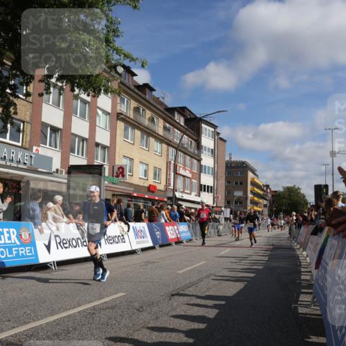 15.09.2024 - PSD Bank Halbmarathon Michael Strokosch http://msf.ph/oto/7063794 15.09.2024 11:52:57 Ziel 979, 1188, 1510, 1543, 1550, 1754, 1808, 1811, 2174, 2553 meine-sportfotos.de