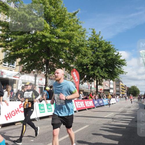 15.09.2024 - PSD Bank Halbmarathon Miley Keyser http://msf.ph/oto/7063840 15.09.2024 12:13:30 Ziel 2050, 2064, 2099, 2148, 2178, 2203, 3043, 3044, 3497, 3534 meine-sportfotos.de