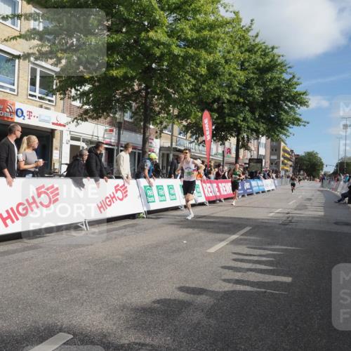 15.09.2024 - PSD Bank Halbmarathon Miley Keyser http://msf.ph/oto/7063861 15.09.2024 11:12:11 Ziel 503, 506, 526, 530 meine-sportfotos.de