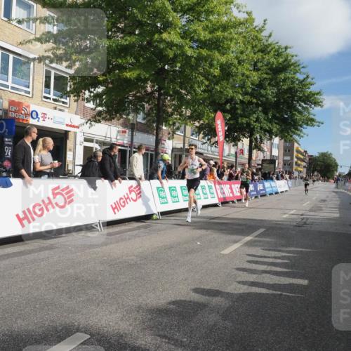 15.09.2024 - PSD Bank Halbmarathon Miley Keyser http://msf.ph/oto/7063864 15.09.2024 11:12:11 Ziel 503, 506, 526, 530 meine-sportfotos.de