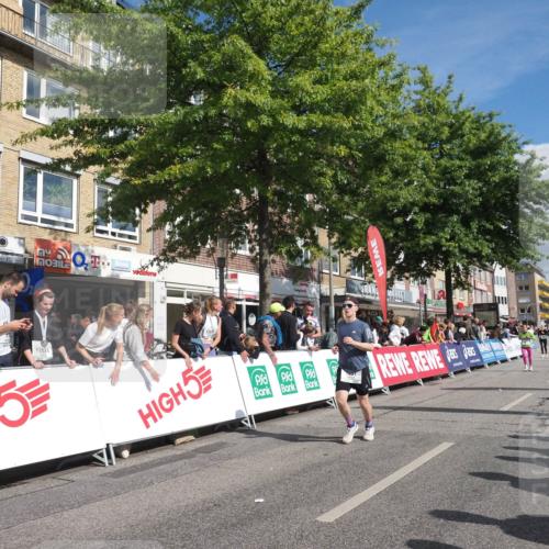 15.09.2024 - PSD Bank Halbmarathon Miley Keyser http://msf.ph/oto/7063922 15.09.2024 12:13:44 Ziel 1651, 1766, 3031, 3076, 3197, 3534, 3539 meine-sportfotos.de