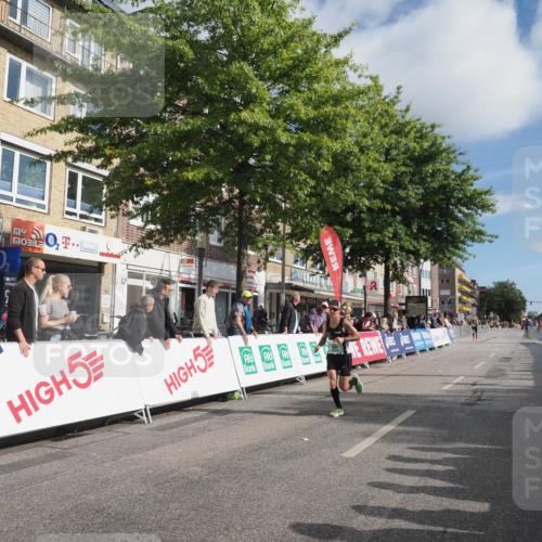 15.09.2024 - PSD Bank Halbmarathon Miley Keyser http://msf.ph/oto/7063925 15.09.2024 11:12:15 Ziel 503, 506, 526, 530 meine-sportfotos.de