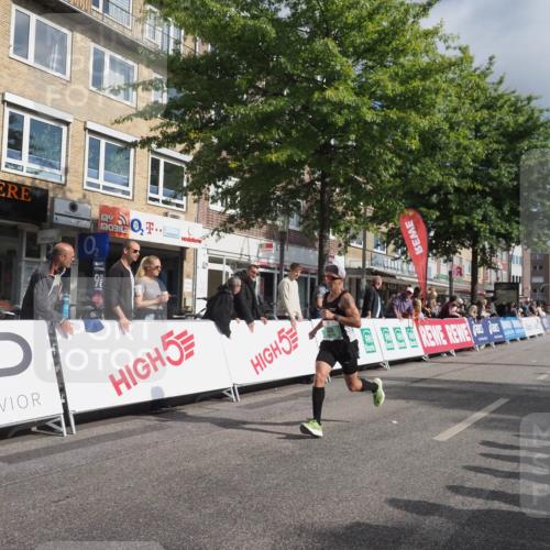 15.09.2024 - PSD Bank Halbmarathon Miley Keyser http://msf.ph/oto/7063932 15.09.2024 11:12:16 Ziel 498, 503, 506, 526, 530 meine-sportfotos.de