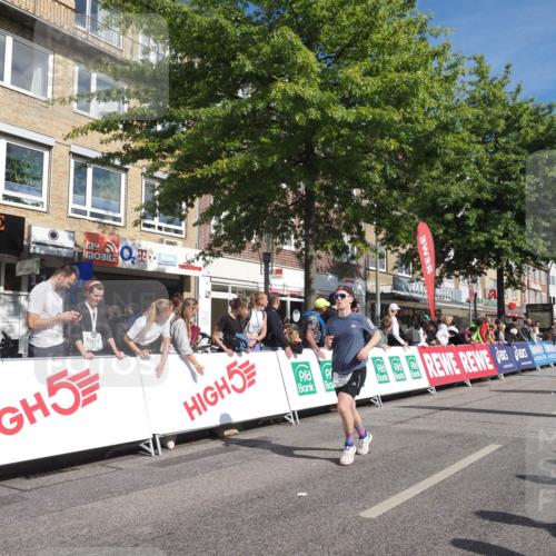 15.09.2024 - PSD Bank Halbmarathon Miley Keyser http://msf.ph/oto/7063935 15.09.2024 12:13:44 Ziel 1651, 1766, 3031, 3076, 3197, 3534, 3539 meine-sportfotos.de