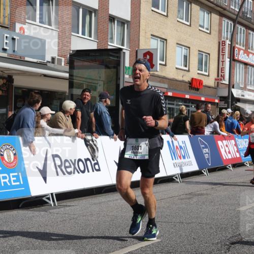 15.09.2024 - PSD Bank Halbmarathon Michael Strokosch http://msf.ph/oto/7063962 15.09.2024 11:53:20 Ziel 1442, 1495, 1507, 1538, 1601, 1727, 1810, 1872, 1915, 1925, 2224, 2499, 2571, 2703, 2753, 2814 meine-sportfotos.de