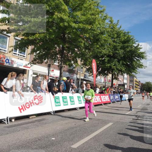 15.09.2024 - PSD Bank Halbmarathon Miley Keyser http://msf.ph/oto/7063970 15.09.2024 12:13:48 Ziel 1651, 1766, 2367, 3031, 3076, 3197, 3539 meine-sportfotos.de