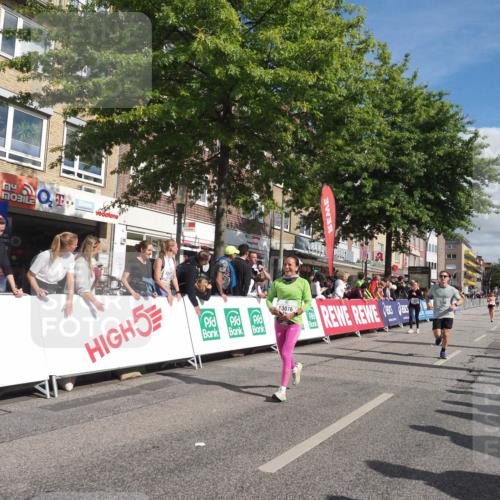 15.09.2024 - PSD Bank Halbmarathon Miley Keyser http://msf.ph/oto/7063978 15.09.2024 12:13:49 Ziel 1651, 1766, 2367, 3031, 3076, 3197, 3539 meine-sportfotos.de