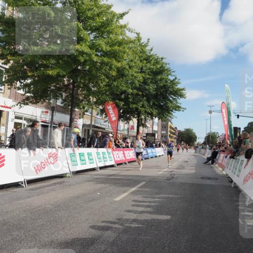 15.09.2024 - PSD Bank Halbmarathon Miley Keyser http://msf.ph/oto/7063994 15.09.2024 11:12:31 Ziel 498, 509, 528, 534, 566, 838, 841 meine-sportfotos.de