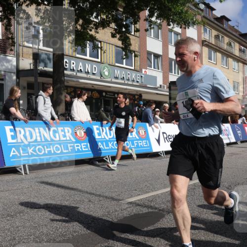 15.09.2024 - PSD Bank Halbmarathon Michael Strokosch http://msf.ph/oto/7063995 15.09.2024 11:53:25 Ziel 1495, 1561, 1601, 1621, 1727, 1915, 1916, 1925, 2146, 2499, 2571, 2753, 2814 meine-sportfotos.de