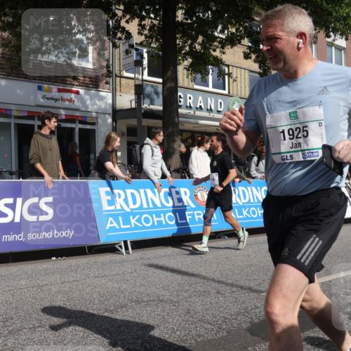 15.09.2024 - PSD Bank Halbmarathon Michael Strokosch http://msf.ph/oto/7063997 15.09.2024 11:53:25 Ziel 1495, 1561, 1601, 1621, 1727, 1915, 1916, 1925, 2146, 2499, 2571, 2753, 2814 meine-sportfotos.de