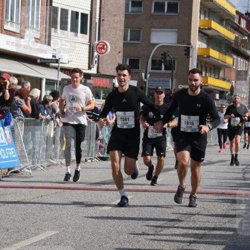 15.09.2024 - PSD Bank Halbmarathon Michael Strokosch http://msf.ph/oto/7064024 15.09.2024 11:53:30 Ziel 1295, 1503, 1561, 1601, 1621, 1727, 1916, 1925, 2146, 2499, 2753, 2814, 2815 meine-sportfotos.de