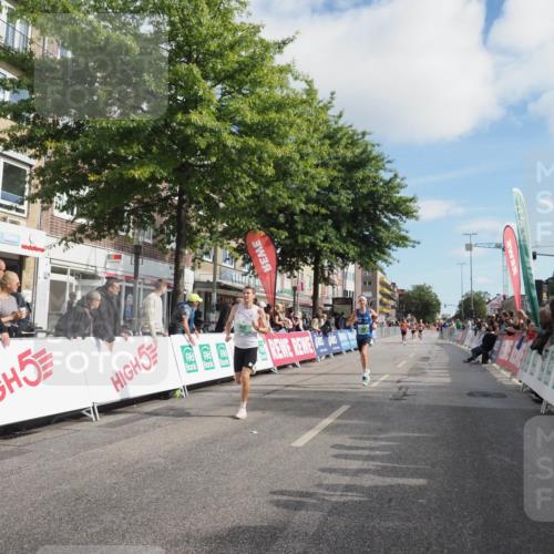 15.09.2024 - PSD Bank Halbmarathon Miley Keyser http://msf.ph/oto/7064025 15.09.2024 11:12:32 Ziel 498, 509, 528, 534, 566, 838, 841 meine-sportfotos.de
