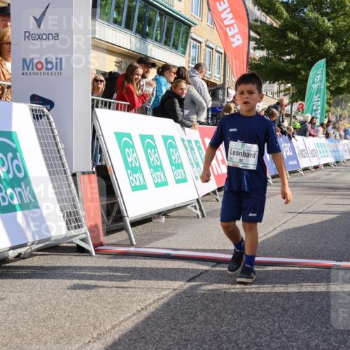 15.09.2024 - PSD Bank Halbmarathon Strokosch-Dieckow http://msf.ph/oto/7064026 15.09.2024 10:33:05 Ziel 1, 4, 33, 83, 176, 182, 232, 241, 275, 283, 302 meine-sportfotos.de