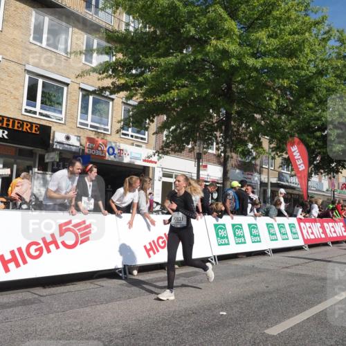 15.09.2024 - PSD Bank Halbmarathon Miley Keyser http://msf.ph/oto/7064040 15.09.2024 12:13:53 Ziel 1651, 1766, 2367, 3031, 3076, 3197, 3539 meine-sportfotos.de