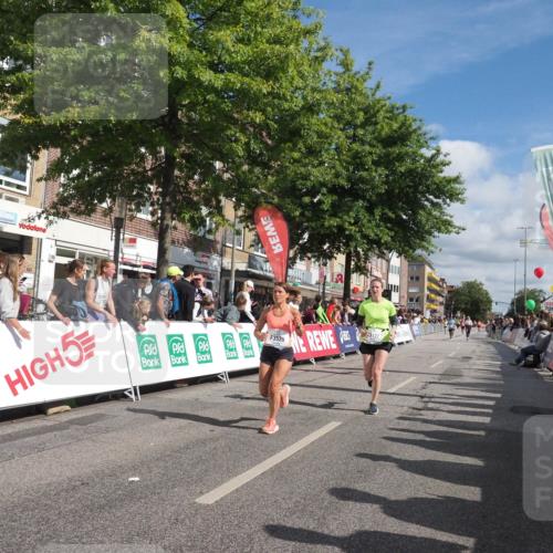 15.09.2024 - PSD Bank Halbmarathon Miley Keyser http://msf.ph/oto/7064054 15.09.2024 12:13:55 Ziel 1651, 1766, 2144, 2367, 3031, 3076, 3139, 3197, 3539 meine-sportfotos.de