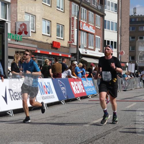 15.09.2024 - PSD Bank Halbmarathon Michael Strokosch http://msf.ph/oto/7064060 15.09.2024 11:53:36 Ziel 1295, 1503, 1561, 1621, 1916, 1923, 2146, 2498, 2753, 2815 meine-sportfotos.de