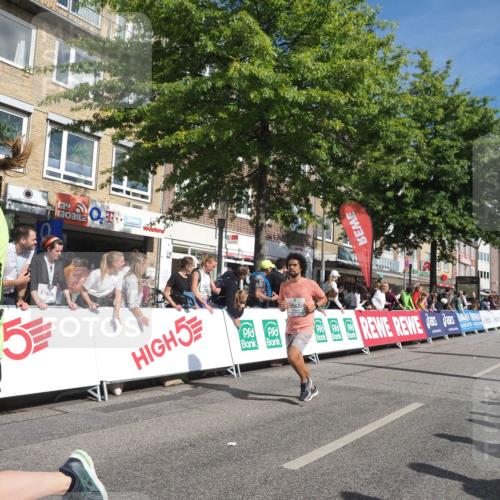 15.09.2024 - PSD Bank Halbmarathon Miley Keyser http://msf.ph/oto/7064091 15.09.2024 12:13:57 Ziel 1651, 1766, 2144, 2367, 3031, 3076, 3139, 3197, 3539 meine-sportfotos.de