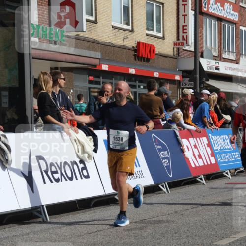 15.09.2024 - PSD Bank Halbmarathon Michael Strokosch http://msf.ph/oto/7064118 15.09.2024 11:53:45 Ziel 1267, 1295, 1503, 1506, 1621, 1638, 1669, 1923, 2146, 2416, 2498, 2516, 2815 meine-sportfotos.de