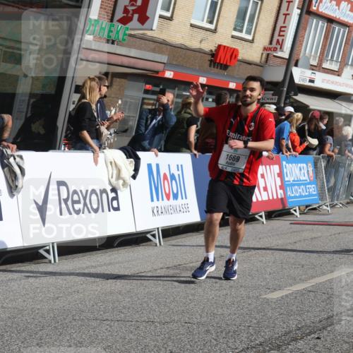 15.09.2024 - PSD Bank Halbmarathon Michael Strokosch http://msf.ph/oto/7064126 15.09.2024 11:53:46 Ziel 1267, 1295, 1503, 1506, 1638, 1669, 1923, 2416, 2498, 2516, 2815 meine-sportfotos.de