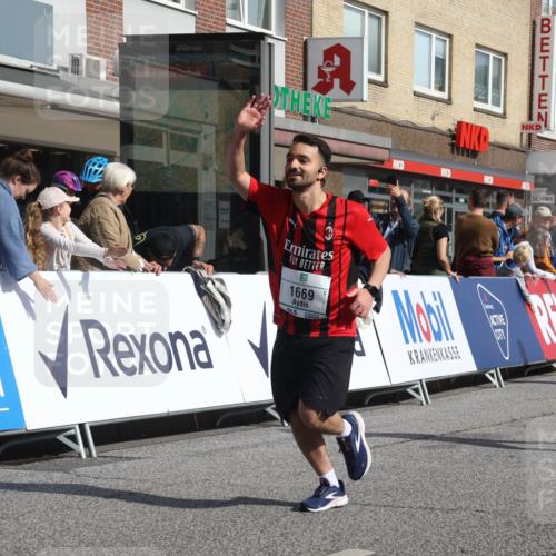 15.09.2024 - PSD Bank Halbmarathon Michael Strokosch http://msf.ph/oto/7064131 15.09.2024 11:53:47 Ziel 1267, 1295, 1503, 1506, 1638, 1669, 1923, 2416, 2498, 2516, 2815 meine-sportfotos.de