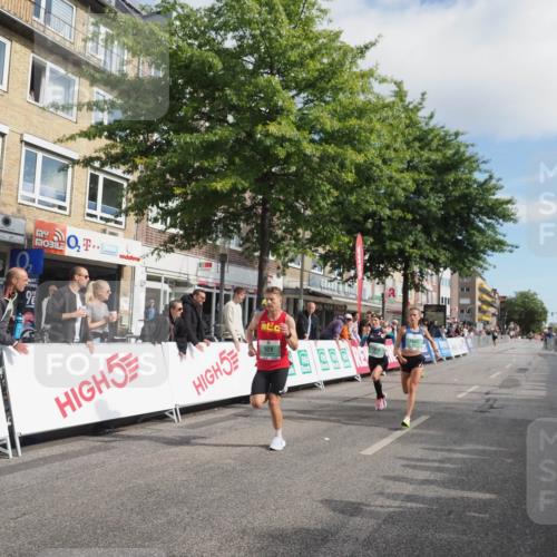 15.09.2024 - PSD Bank Halbmarathon Miley Keyser http://msf.ph/oto/7064147 15.09.2024 11:12:38 Ziel 498, 509, 528, 534, 554, 566, 838, 841 meine-sportfotos.de