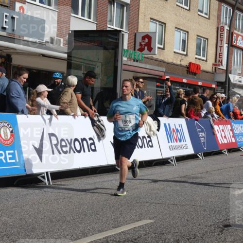 15.09.2024 - PSD Bank Halbmarathon Michael Strokosch http://msf.ph/oto/7064154 15.09.2024 11:53:50 Ziel 1267, 1506, 1537, 1638, 1669, 1807, 1923, 1995, 2416, 2498, 2516 meine-sportfotos.de