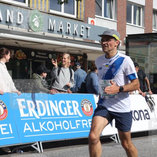 15.09.2024 - PSD Bank Halbmarathon Michael Strokosch http://msf.ph/oto/7064170 15.09.2024 11:53:52 Ziel 1267, 1506, 1537, 1638, 1669, 1807, 1923, 1995, 2416, 2498, 2516 meine-sportfotos.de