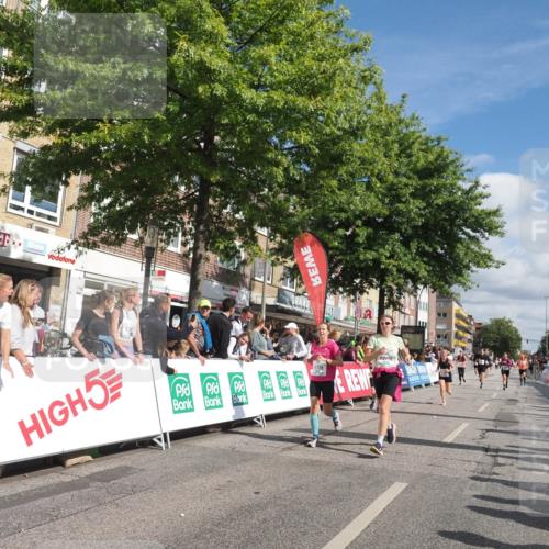 15.09.2024 - PSD Bank Halbmarathon Miley Keyser http://msf.ph/oto/7064176 15.09.2024 12:14:12 Ziel 2144, 2262, 2728, 2758, 3058, 3062, 3120, 3139, 3228, 3244, 3429, 3557 meine-sportfotos.de