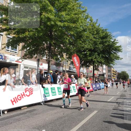 15.09.2024 - PSD Bank Halbmarathon Miley Keyser http://msf.ph/oto/7064186 15.09.2024 12:14:13 Ziel 2144, 2262, 2728, 2758, 3058, 3062, 3120, 3139, 3228, 3244, 3429, 3557 meine-sportfotos.de