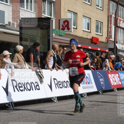 15.09.2024 - PSD Bank Halbmarathon Michael Strokosch http://msf.ph/oto/7064195 15.09.2024 11:53:57 Ziel 1267, 1506, 1537, 1638, 1669, 1807, 1976, 1995, 2416, 2516, 2706, 2757 meine-sportfotos.de