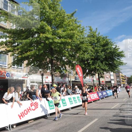 15.09.2024 - PSD Bank Halbmarathon Miley Keyser http://msf.ph/oto/7064211 15.09.2024 12:14:15 Ziel 2144, 2262, 2728, 2758, 3058, 3062, 3120, 3139, 3228, 3244, 3429, 3557 meine-sportfotos.de