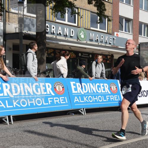 15.09.2024 - PSD Bank Halbmarathon Michael Strokosch http://msf.ph/oto/7064213 15.09.2024 11:53:59 Ziel 1267, 1506, 1537, 1807, 1976, 1995, 2416, 2516, 2706, 2757 meine-sportfotos.de