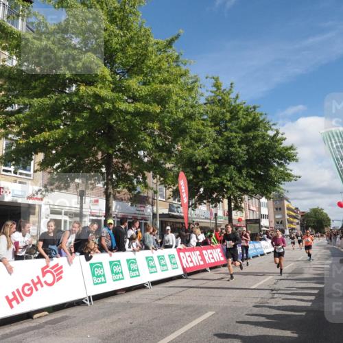 15.09.2024 - PSD Bank Halbmarathon Miley Keyser http://msf.ph/oto/7064214 15.09.2024 12:14:16 Ziel 1996, 2144, 2262, 2728, 2758, 3058, 3062, 3120, 3139, 3228, 3244, 3429, 3557 meine-sportfotos.de