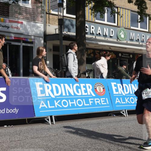 15.09.2024 - PSD Bank Halbmarathon Michael Strokosch http://msf.ph/oto/7064215 15.09.2024 11:54:00 Ziel 1267, 1506, 1537, 1807, 1976, 1995, 2416, 2706, 2757 meine-sportfotos.de