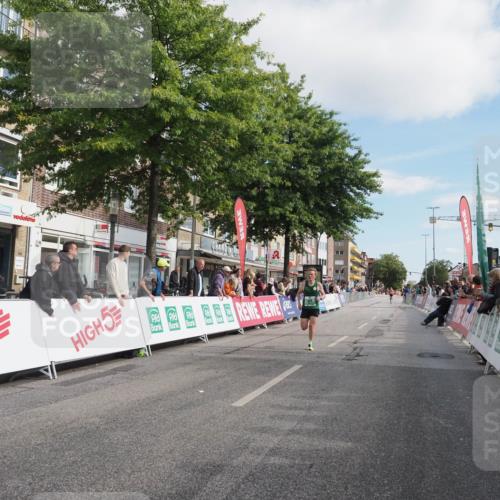 15.09.2024 - PSD Bank Halbmarathon Miley Keyser http://msf.ph/oto/7064226 15.09.2024 11:12:52 Ziel 517, 547, 554 meine-sportfotos.de