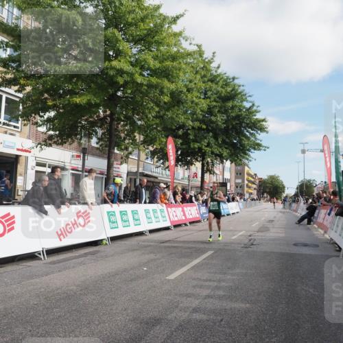 15.09.2024 - PSD Bank Halbmarathon Miley Keyser http://msf.ph/oto/7064230 15.09.2024 11:12:52 Ziel 517, 547, 554 meine-sportfotos.de