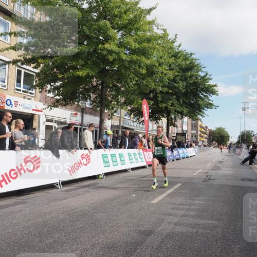 15.09.2024 - PSD Bank Halbmarathon Miley Keyser http://msf.ph/oto/7064240 15.09.2024 11:12:53 Ziel 517, 547, 554 meine-sportfotos.de