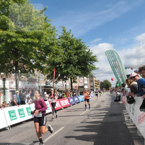 15.09.2024 - PSD Bank Halbmarathon Miley Keyser http://msf.ph/oto/7064250 15.09.2024 12:14:19 Ziel 1996, 2262, 2728, 2758, 3058, 3062, 3120, 3228, 3244, 3429, 3557 meine-sportfotos.de