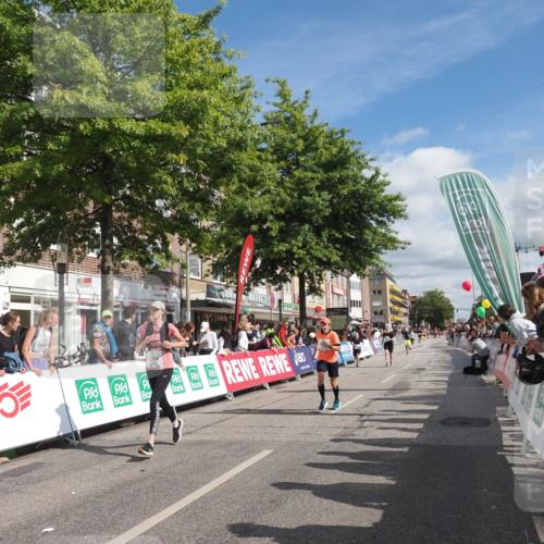 15.09.2024 - PSD Bank Halbmarathon Miley Keyser http://msf.ph/oto/7064265 15.09.2024 12:14:19 Ziel 1996, 2262, 2728, 2758, 3058, 3062, 3120, 3228, 3244, 3429, 3557 meine-sportfotos.de