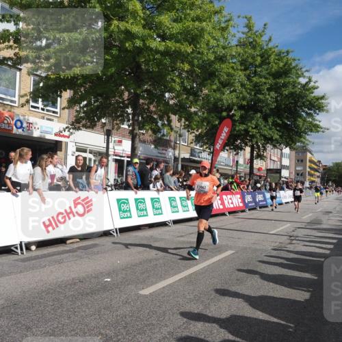 15.09.2024 - PSD Bank Halbmarathon Miley Keyser http://msf.ph/oto/7064287 15.09.2024 12:14:21 Ziel 1996, 2262, 2728, 2758, 3058, 3062, 3120, 3228, 3244, 3429, 3557 meine-sportfotos.de