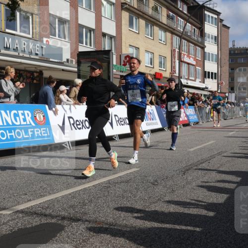 15.09.2024 - PSD Bank Halbmarathon Michael Strokosch http://msf.ph/oto/7064340 15.09.2024 11:54:26 Ziel 758, 790, 1205, 1681, 1770, 1794, 1924, 1927, 2541, 2687, 2733, 2925, 3229 meine-sportfotos.de