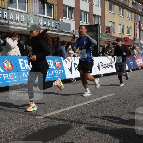 15.09.2024 - PSD Bank Halbmarathon Michael Strokosch http://msf.ph/oto/7064342 15.09.2024 11:54:26 Ziel 758, 790, 1205, 1681, 1770, 1794, 1924, 1927, 2541, 2687, 2733, 2925, 3229 meine-sportfotos.de