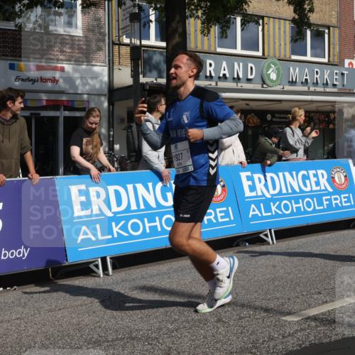 15.09.2024 - PSD Bank Halbmarathon Michael Strokosch http://msf.ph/oto/7064347 15.09.2024 11:54:27 Ziel 758, 790, 1205, 1681, 1770, 1794, 1887, 1924, 1927, 2687, 2733, 2818, 2925, 3229 meine-sportfotos.de